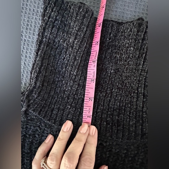 Forever 21 Black Chunky Loose Knit Turtleneck Size Large Academia Whimsigoth - Picture 14 of 14